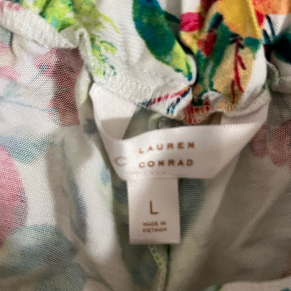 LC Lauren Conrad High Waist Floral Print Shorts - Picture 2 of 3